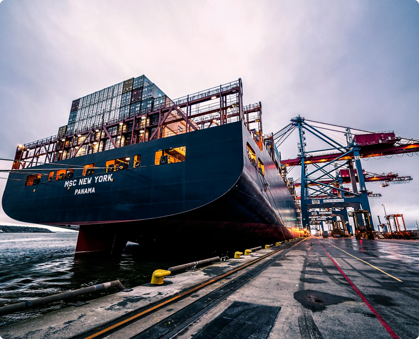 Shipping port with containers